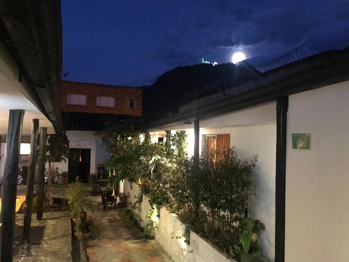 El Yarumo Hostel Bogota Ngoại thất bức ảnh